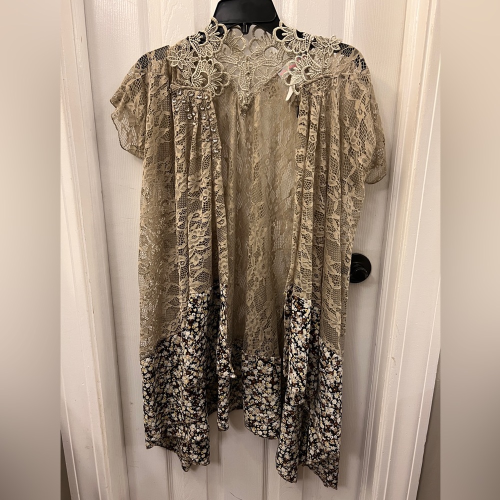 Pretty Angel Lace Embellished Silk Cardigan